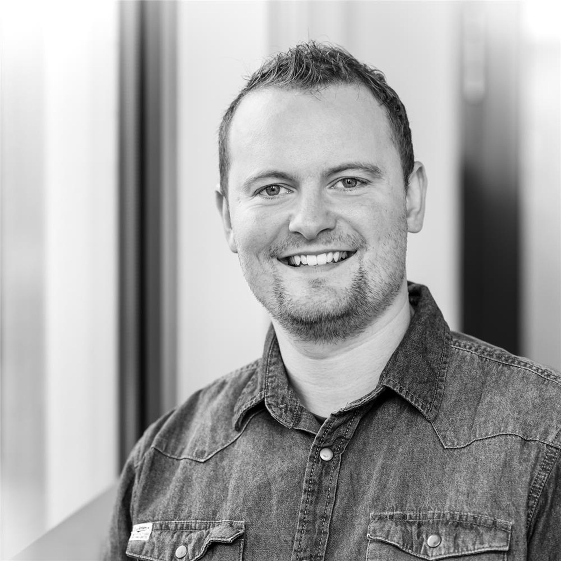 Sascha Krauser, Möbeldienst